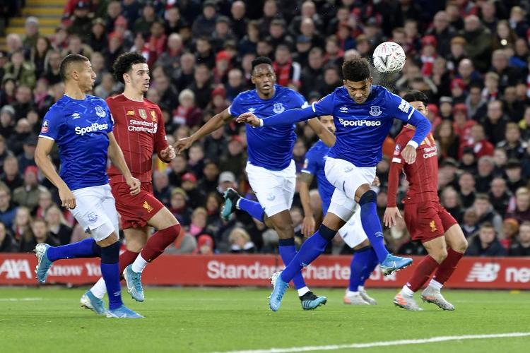 DO：纽卡向谢什科提交了改进报价，曼联愿付的价格低于纽卡